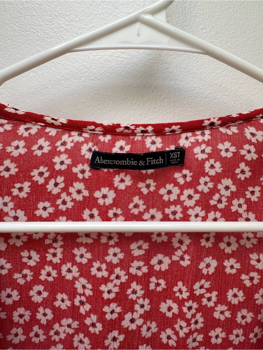 Abercrombie & Fitch Red Floral Tie-Waist Maxi Dress - Picture 4 of 8